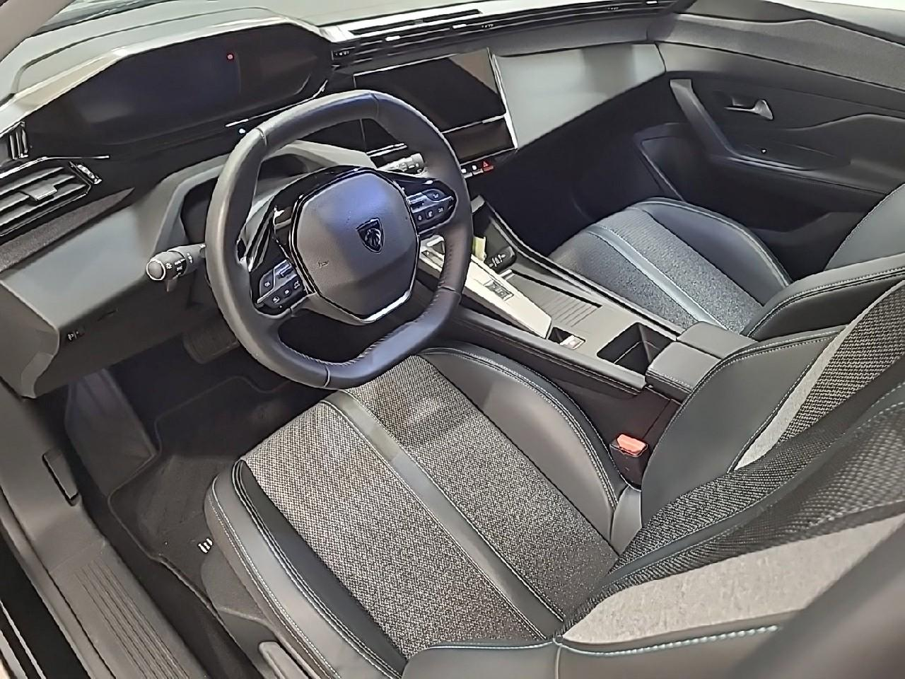 Peugeot 308 puretech 130ch s&s eat8 allure pack — photo 9