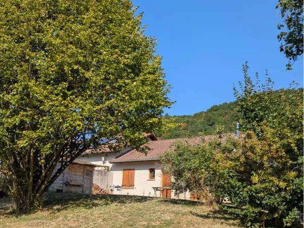 Maison à louer à Le Pin