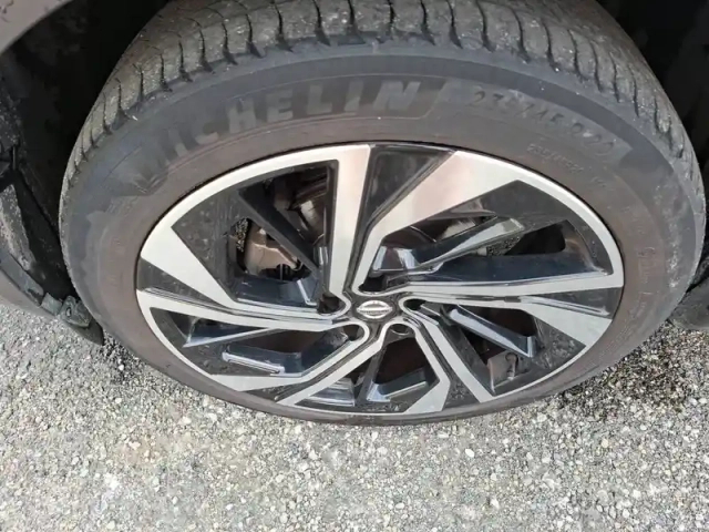 Nissan Qashqai mild hybrid 158 ch xtronic — photo 8
