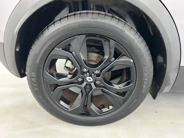 Renault Captur e-tech 145 — photo 31