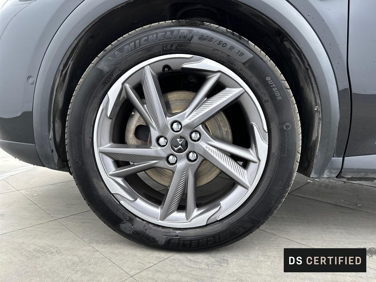 Ds Ds 7 crossback crossback hybride e-tense 300 eat8 4x4 rivoli — photo 16