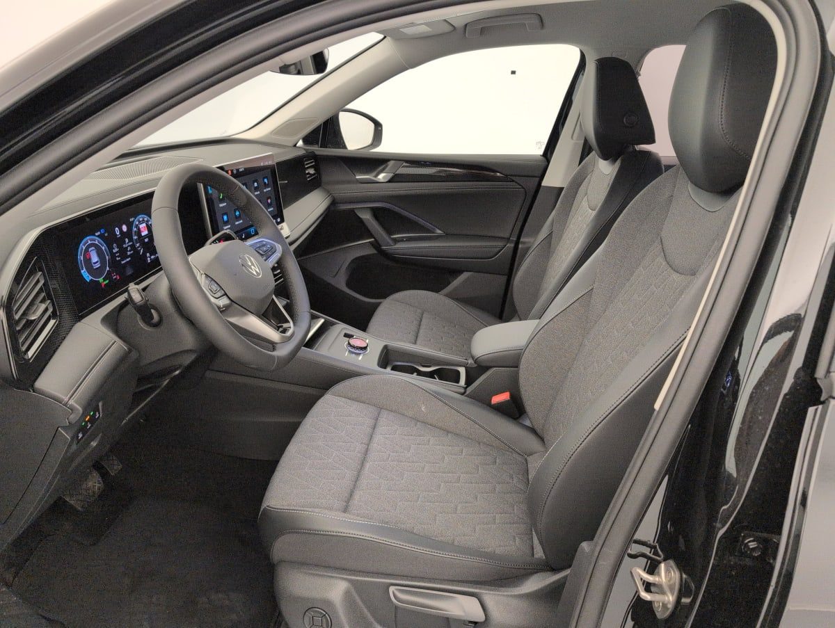 Volkswagen Tiguan — photo 16