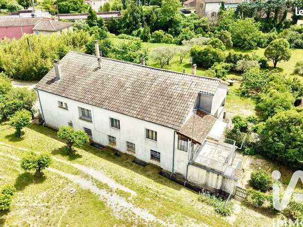 Maison 12 pièces 318 m²