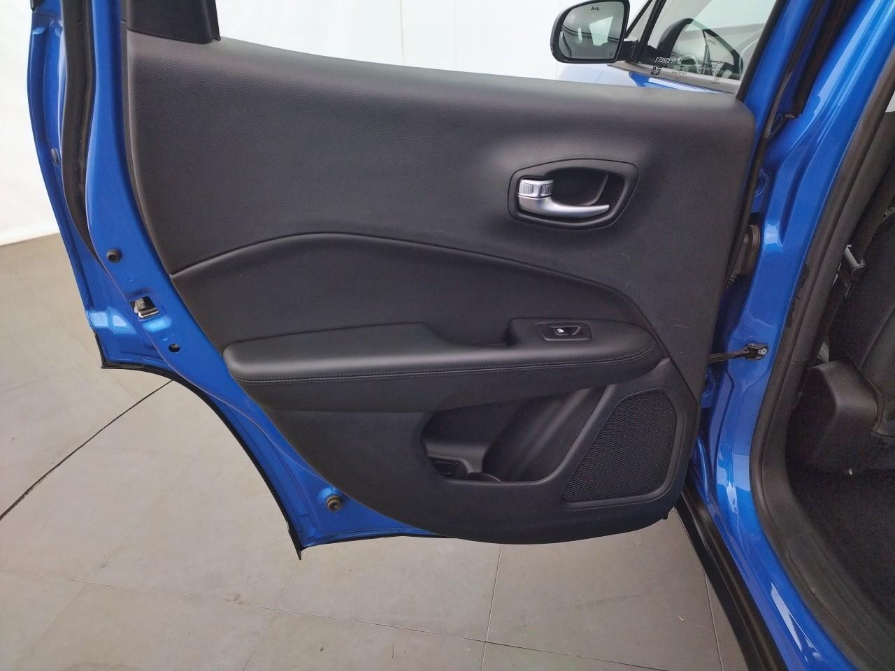 Jeep Compass 1.6 i multijet ii 120 ch bvm6 s — photo 24