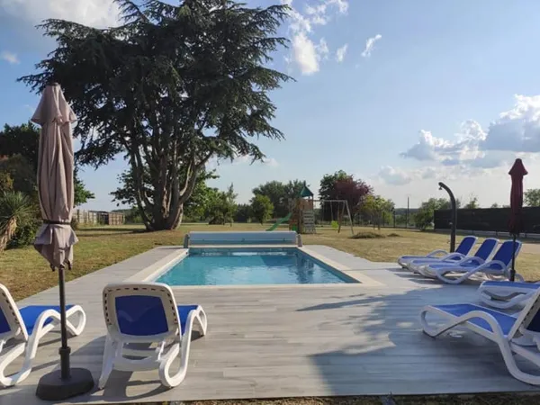 Maison 13 pièces 350 m²