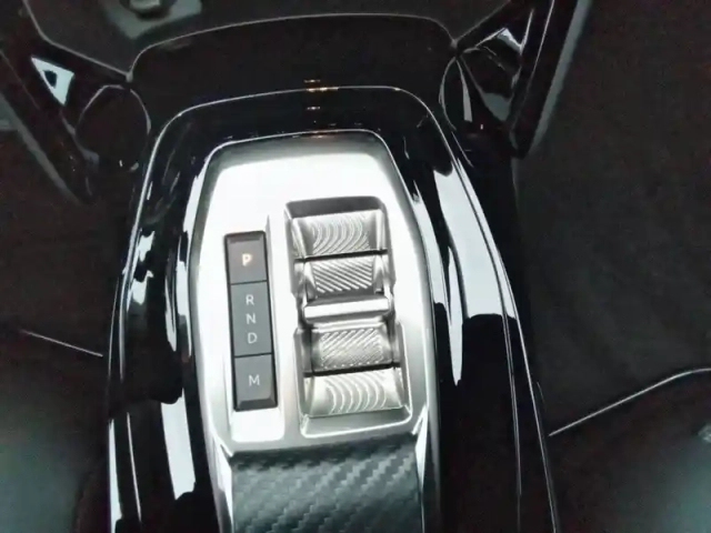 Peugeot 208 electrique 50 kwh 136ch — photo 3