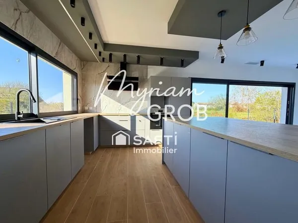 Maison contemporaine T4 neuve de 135 m²  Belles Prestations  Frais de notaire réduits 