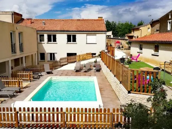 Ensemble gites meubles
