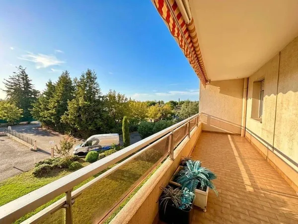 Appartement 6 pièces 105 m²