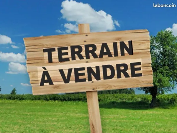 Terrain de 500 m² à vocation artisanale - Loyettes (01360)