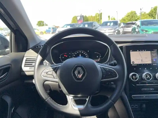 Renault Megane iv berline blue dci 115 — photo 15