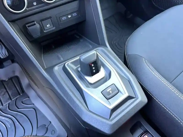 Dacia Sandero eco-g 120 auto — photo 38