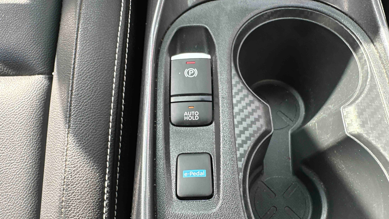 Nissan Juke HYBRID 143 — photo 19