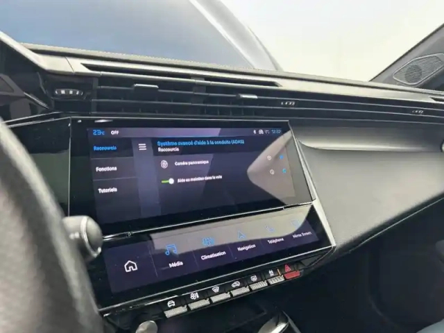 Peugeot 408 phev 225 e-eat8 — photo 62