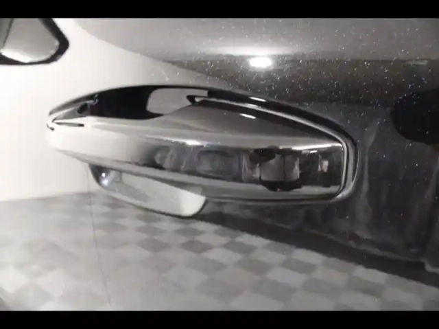 Volvo Xc40 t4 recharge 129 + 82ch plus dct 7 — photo 22