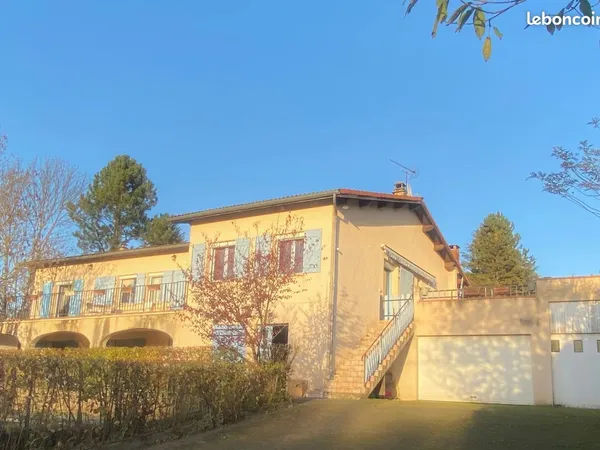 Maison 6 pièces 180 m²