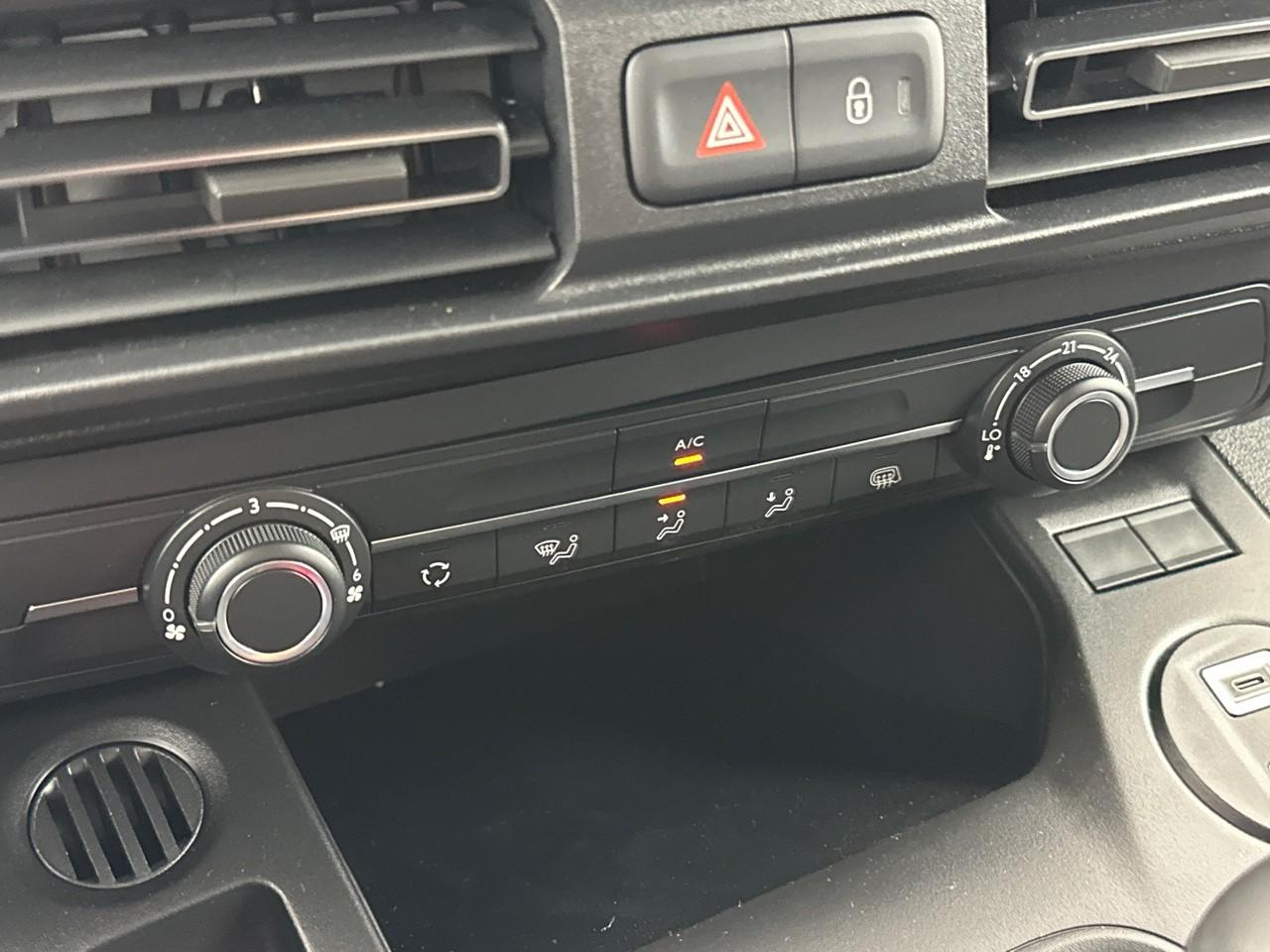 Citroën Berlingo van m diesel 100 ch manuelle — photo 26