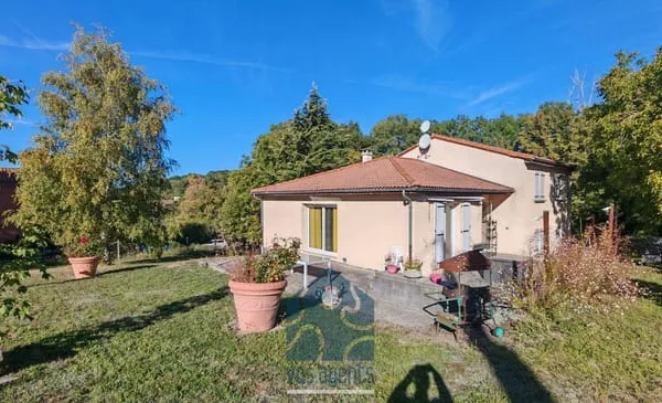Maison de plain-pied 5 pièces 131 m²