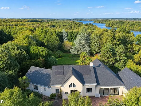Propriété 9 pièces 251 m²