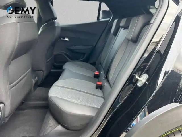 Peugeot 2008 hybrid 145 e-dcs6 — photo 40