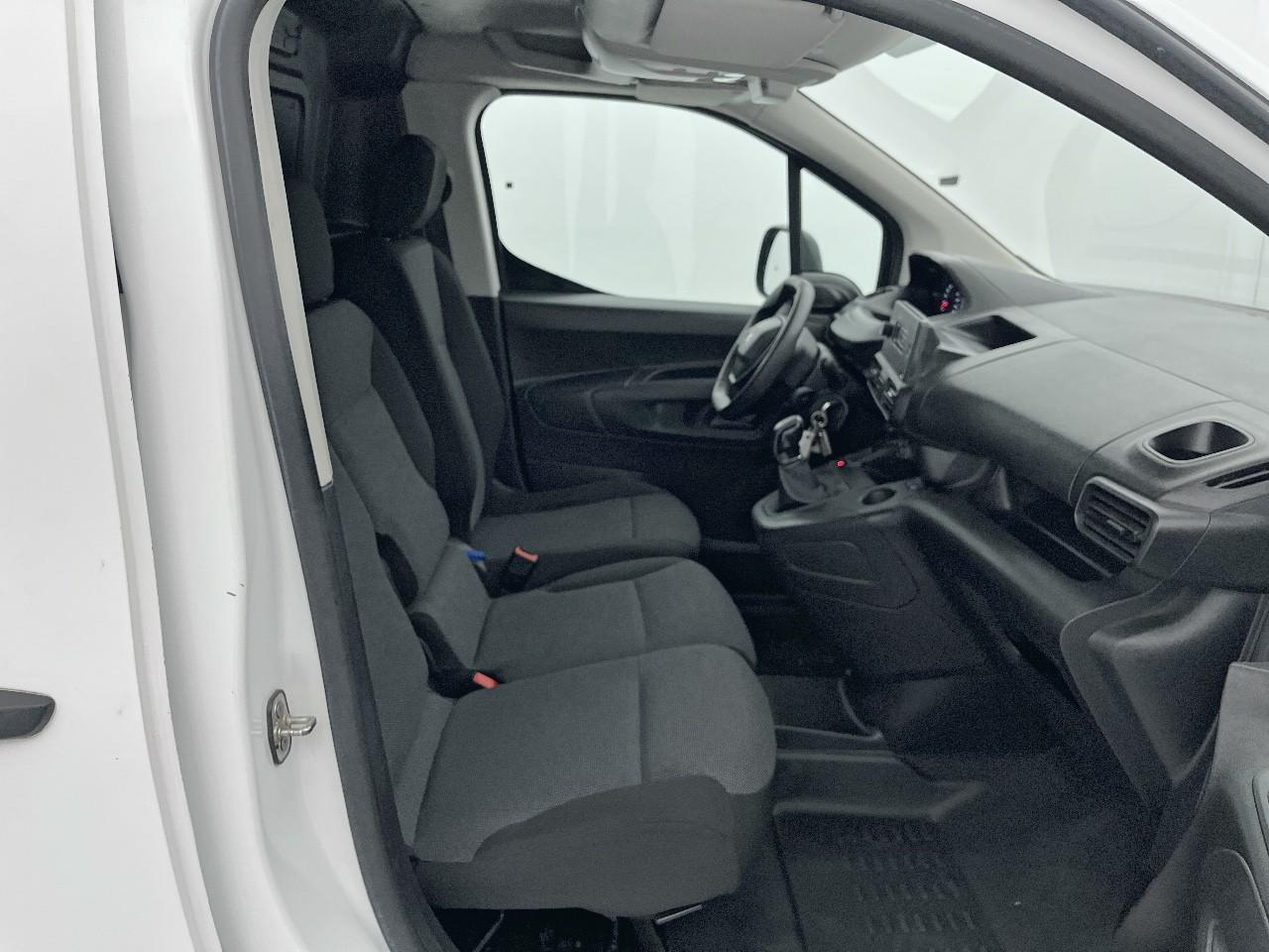 Peugeot Partner fourgon standard 1000 kg bluehdi 100 s&s bvm5 prem — photo 13
