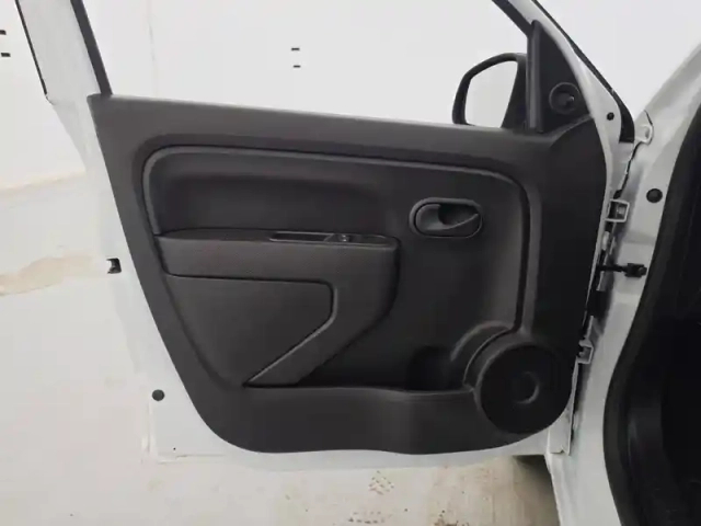 Renault Twingo iii e-tech — photo 65