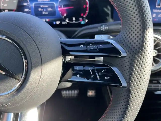 Mercedes Classe A 200 d amg line — photo 24