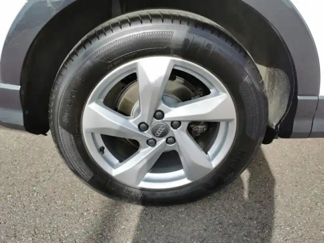 Audi Q3 35 tdi design luxe 2.0 d 150 c — photo 7