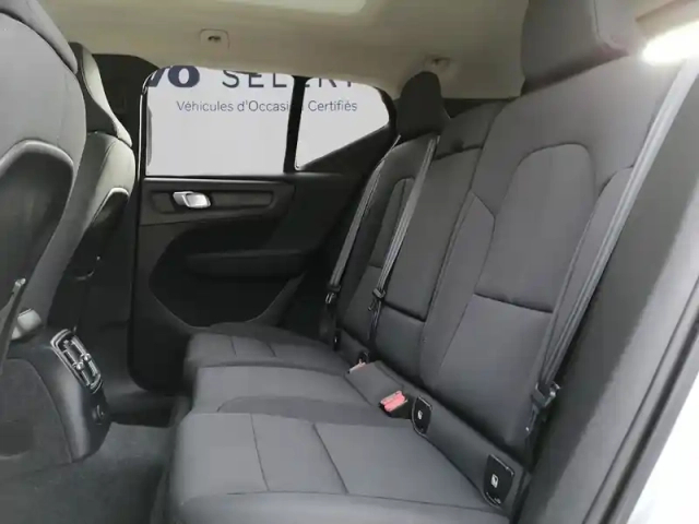 Volvo Xc40 t5 recharge 180+82 ch dct7 — photo 6