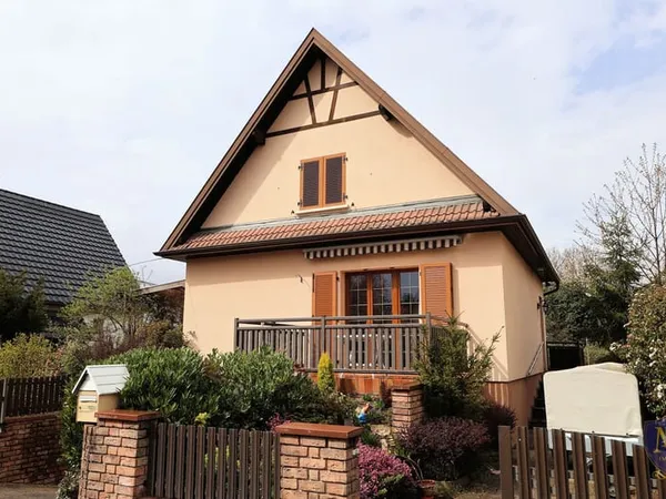 SAINT-LOUIS NEUWEG TRÈS AU CALME MAISON 5 PIÈCES DE 88 M2 SU