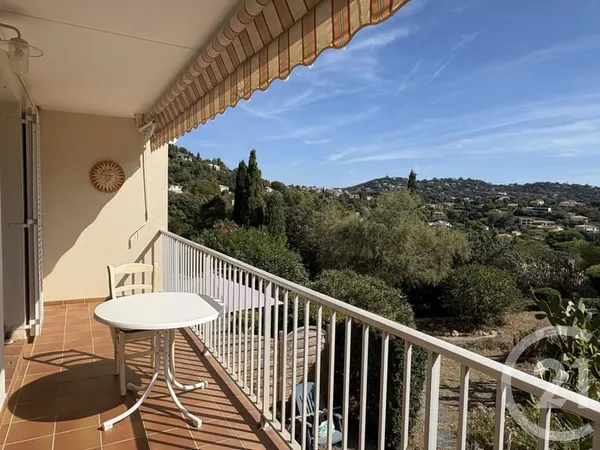 Studio 1 pièce 32 m²