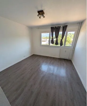 Appartement Location Saint-Julien-en-Genevois 1p 22m² 900€