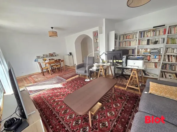À VENDRE PAR BLOT IMMOBILIER - APPARTEMENT TYPE 5 DE 91 M² - SAINTE-THÉRÈSE