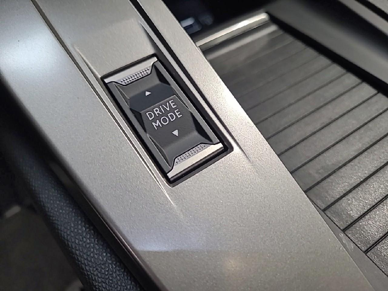 Peugeot 308 hybrid 145 e-dcs6 style — photo 22