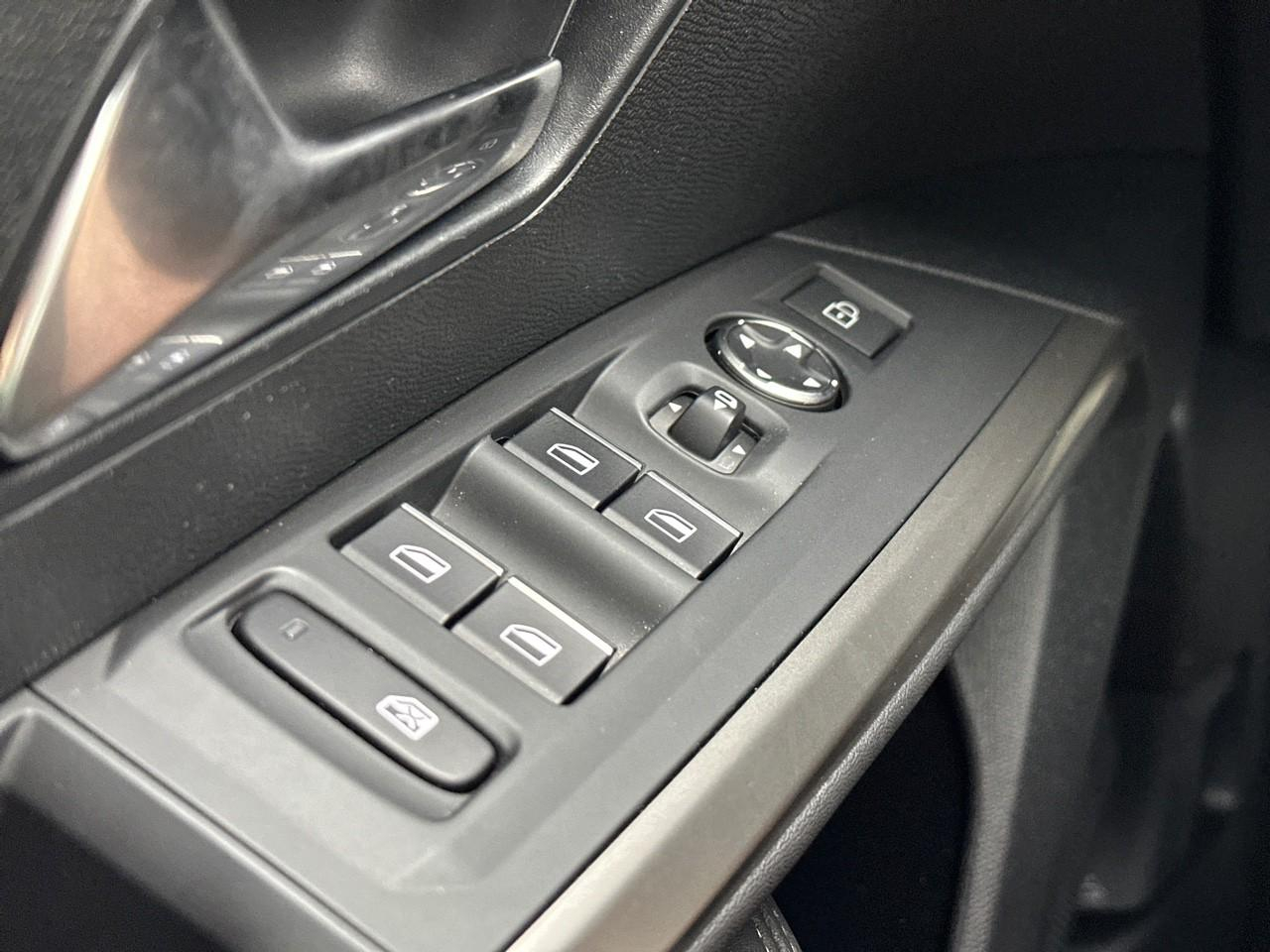 Peugeot 3008 hybrid 145 e-dcs6 gt — photo 15