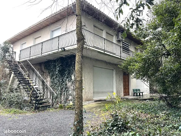 Maison 9 pièces 200 m²