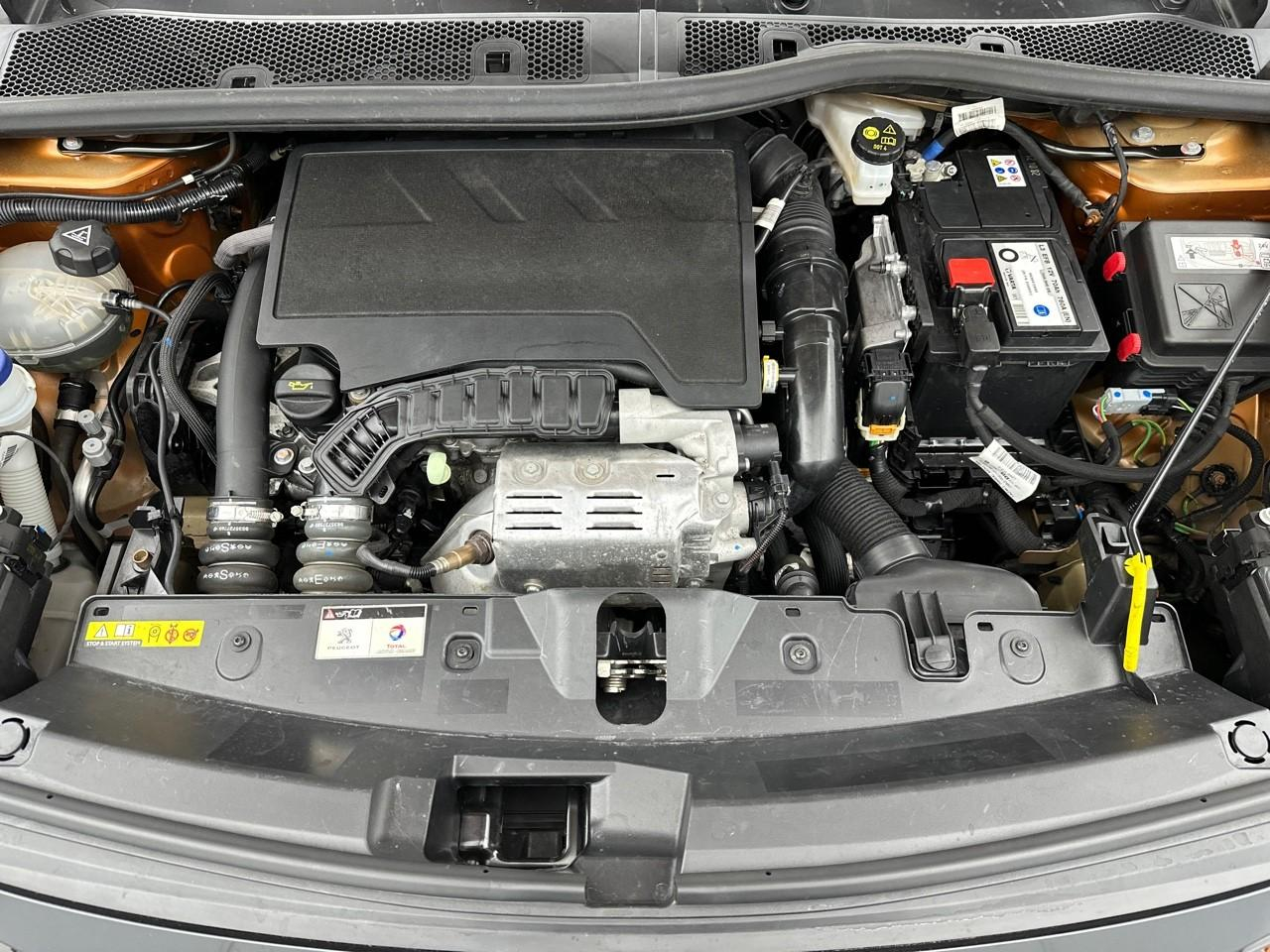 Peugeot 2008 puretech 100 s&s bvm6 style — photo 13