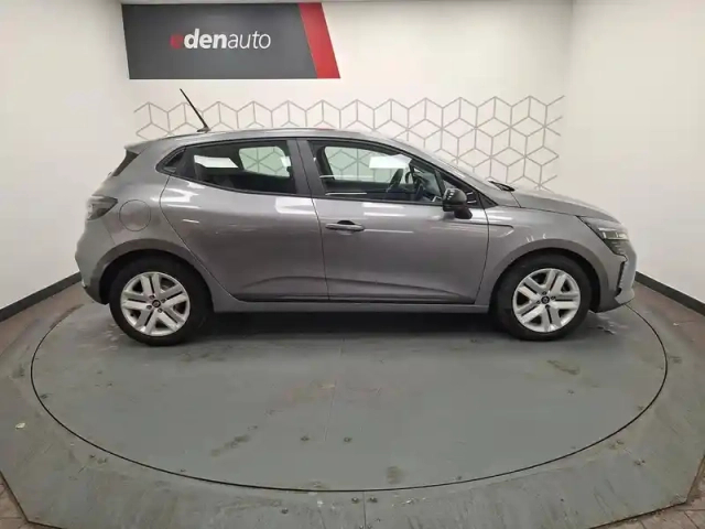 Renault Clio blue dci 100 ch gsr2 — photo 10