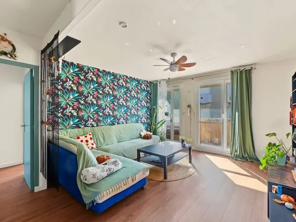 Appartement T3 Traversant avec cave et parking