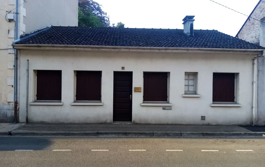 Photo 1