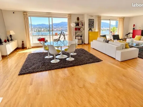 Appartement 4 pièces 160 m²