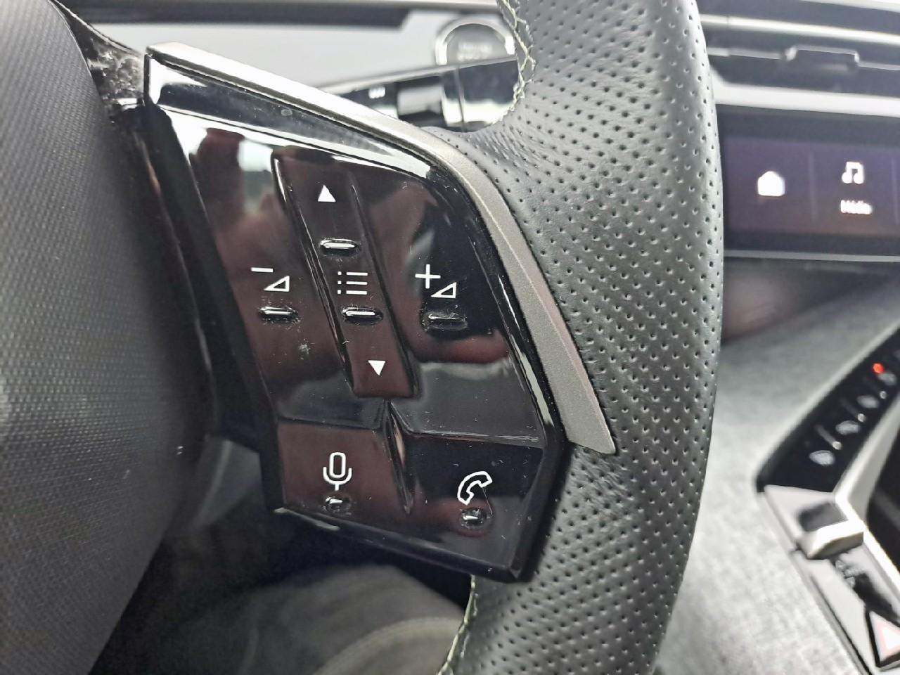 Peugeot 3008 hybrid 145 e-dcs6 gt — photo 28
