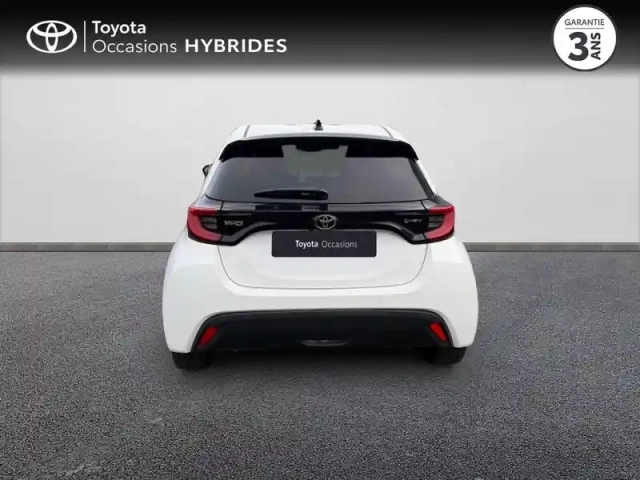 Toyota Yaris 116h design 5p my25 — photo 4