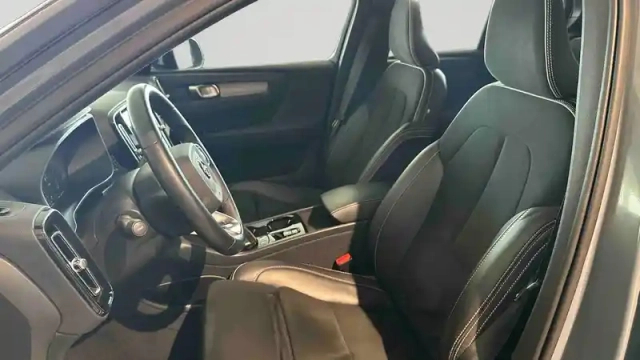 Volvo Xc40 t5 recharge 180+82 ch dct7 — photo 13