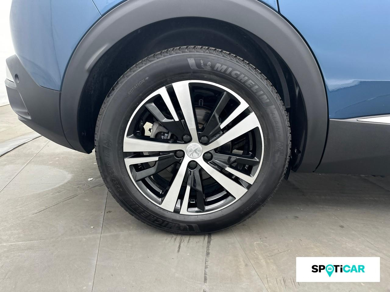 Peugeot 3008 plug-in hybrid4 300ch gt e-eat8 — photo 11
