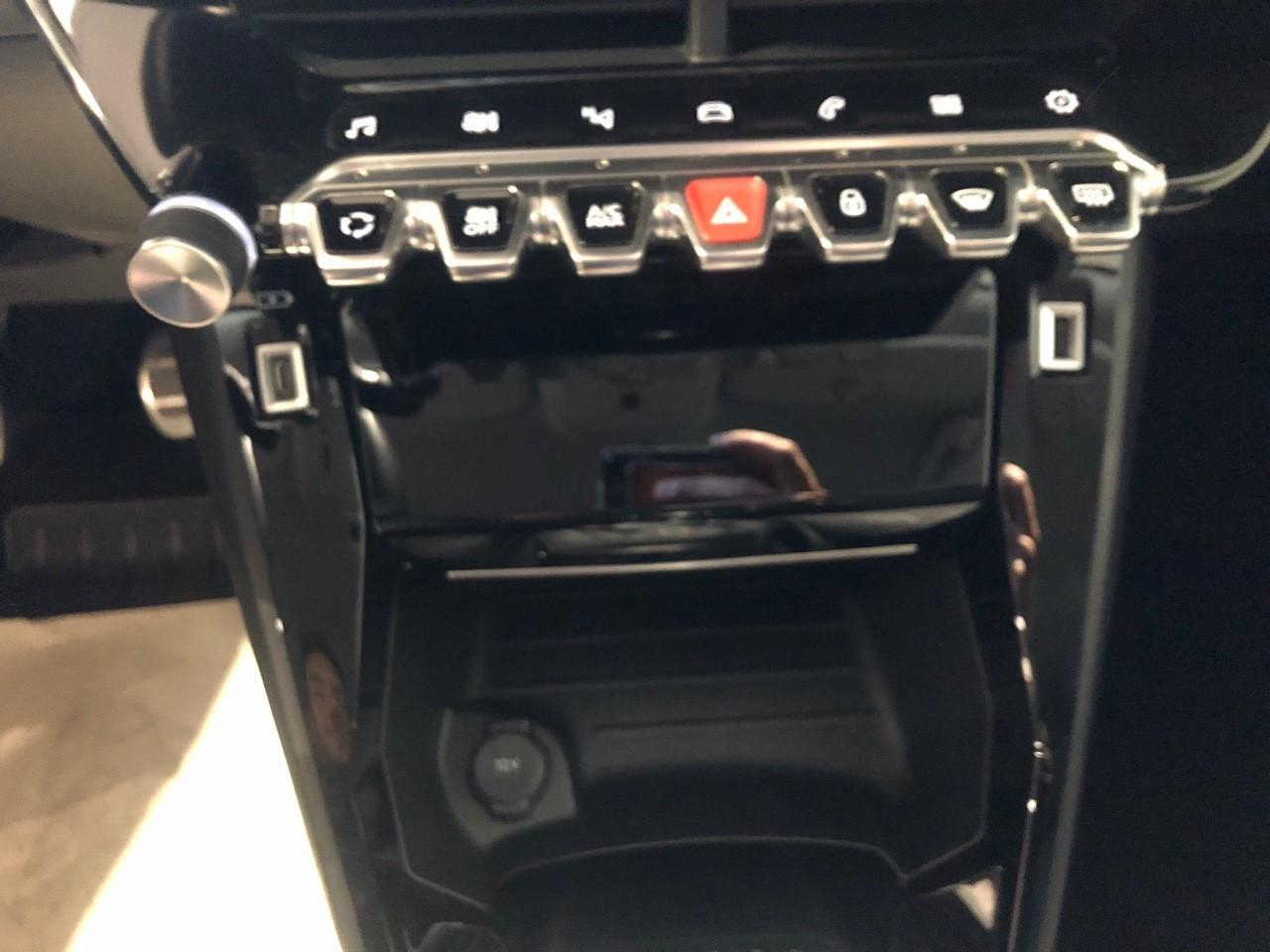 Peugeot 2008 bluehdi 110 s&s bvm6 roadtrip — photo 22