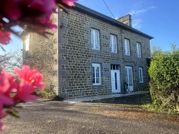 Maison 8 pièces 145 m²