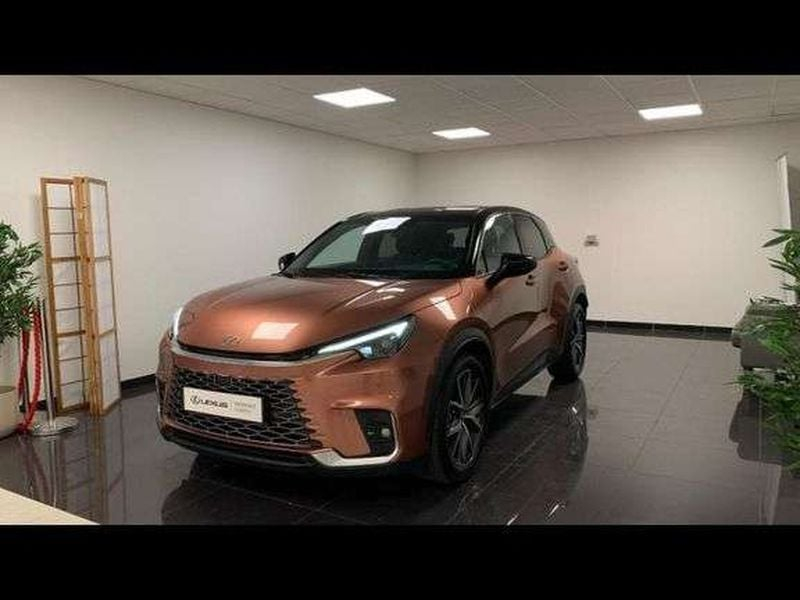 Lexus LBX Lexus LBX 1.5 136ch Cool 2WD — photo 1