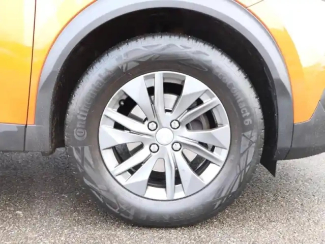 Peugeot 2008 1.2 puretech 130ch s&amp;s style — photo 8