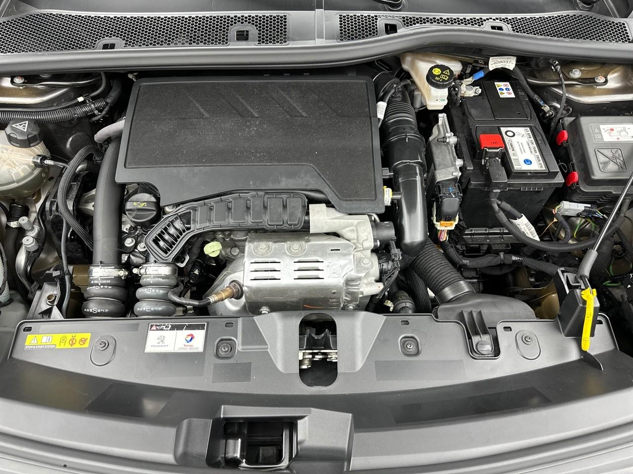 Peugeot 2008 puretech 130 s&s bvm6 style — photo 13